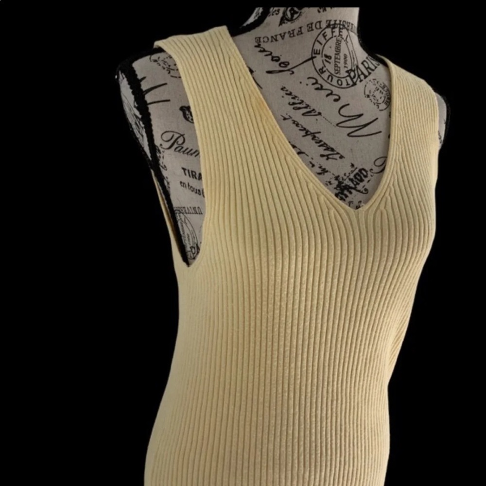 *Linea by Louis Dell’Olio knitted tank top